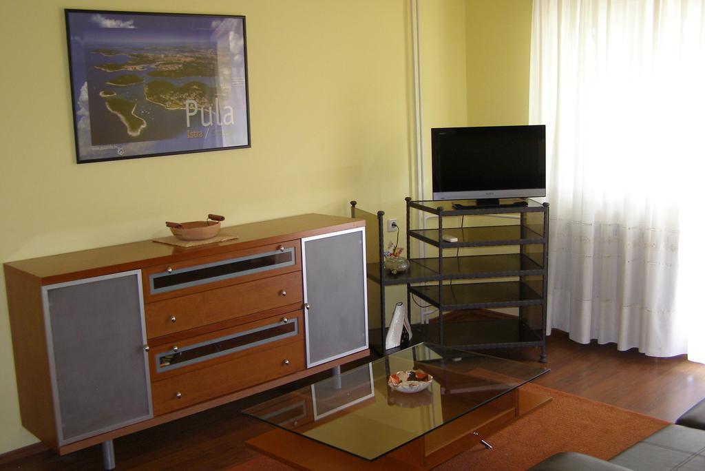 Apartment Vallelunga Pula Quarto foto